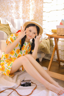 黑皮辣妹
